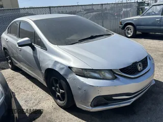 2015 Honda Civic LX z VIN 2HGFB2F57FH515702, wystawiony jako IAAI lot #42440395 z przebiegiem Nie podano mil oraz . Historia ofert i sprzedaży dostępna na DreamBid. Obrazek 1.