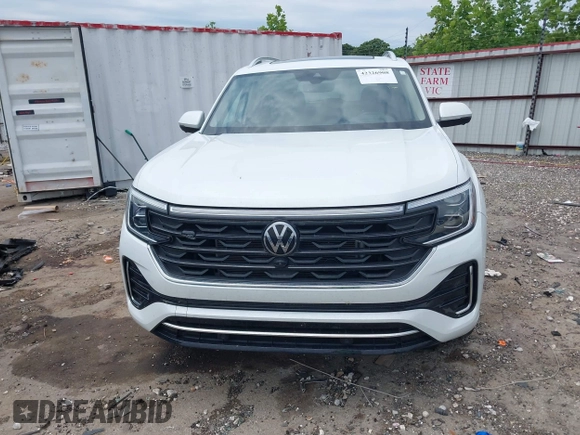 2024 Volkswagen Atlas SEL Premium R-Line with VIN 1V2FR2CA7RC598307, listed as a IAAI auction lot 42326908 with 16,792 mi miles and . Bid and sale history available at DreamBid. Image 12.