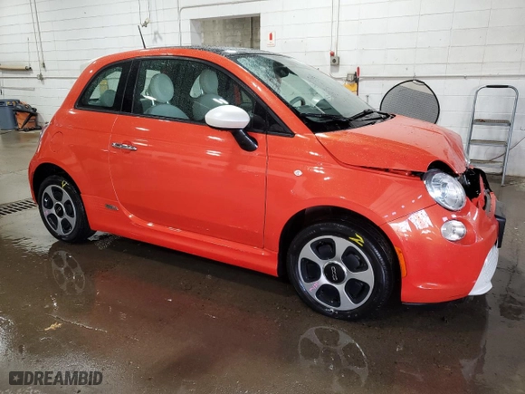 2017 FIAT 500e with VIN 3C3CFFGE3HT526187, listed as a Copart auction lot 77686374 with 38,856 mi miles and Salvage Title. Bid and sale history available at carsss.com. Image 4.