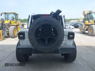 2018 Jeep Wrangler Unlimited Sport с VIN 1C4HJXDG9JW221353, выставлен на аукционе IAAI как лот 42419985 с пробегом 115 783 миль миль и . История ставок и продаж доступна на DreamBid. Изображение 15.