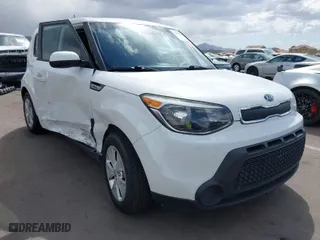 2015 Kia Soul with VIN KNDJN2A27F7794254, listed as a IAAI auction lot 41954512 with 104,544 mi miles. Bid and sale history available at carsss.com. Image 1.