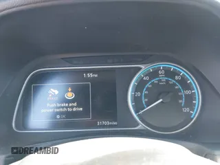 2019 Nissan LEAF SV z VIN 1N4AZ1CP0KC305899, wystawiony jako IAAI lot #41746355 z przebiegiem 31 703 mil mil oraz . Historia ofert i sprzedaży dostępna na DreamBid. Obrazek 7.
