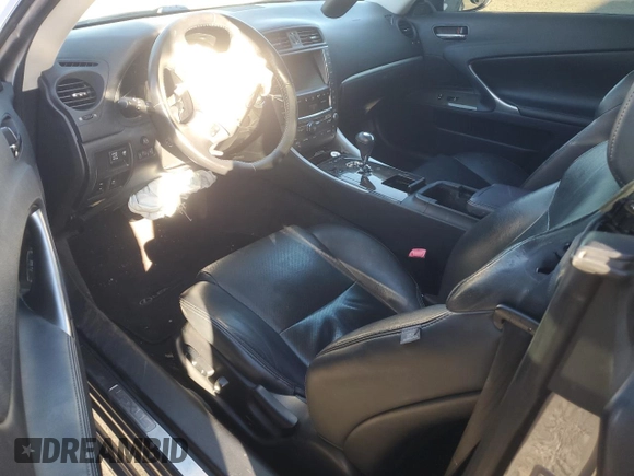 2012 Lexus IS 250 C с VIN JTHFF2C28C2523159, выставлен на аукционе Copart как лот 77195204 с пробегом Не указан миль и Списание • Salvage title. История ставок и продаж доступна на DreamBid. Изображение 8.
