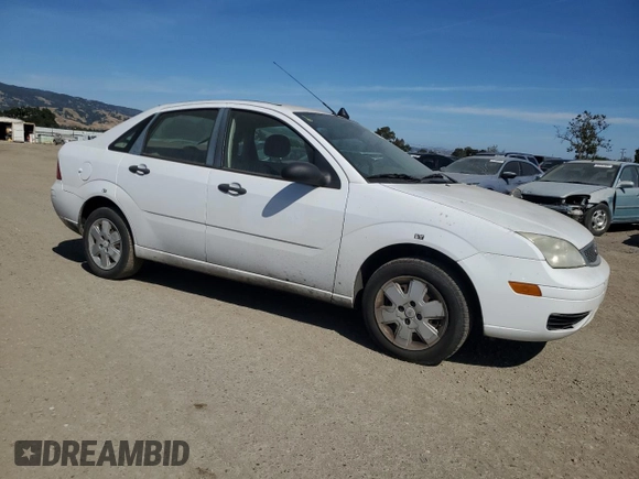 2007 Ford Focus S with VIN 1FAHP34N27W323162, listed as a Copart auction lot 56354725 with 108,427 mi miles and Clean title. Bid and sale history available at DreamBid. Image 4.