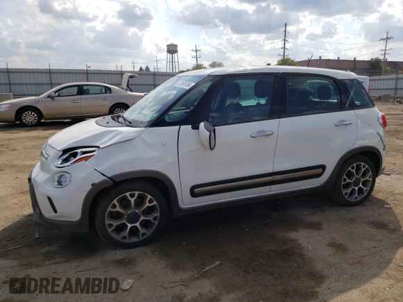 2014 FIAT 500L Trekking with VIN ZFBCFADH2EZ006597, listed as a Copart auction lot 71991734 with 126,092 mi miles and Salvage Title. Bid and sale history available at carsss.com. Image 1.