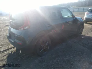 2021 Kia Soul EX with VIN KNDJ33AU1M7789500, listed as a IAAI auction lot 41303354 with 39,463 mi miles. Bid and sale history available at carsss.com. Image 4.