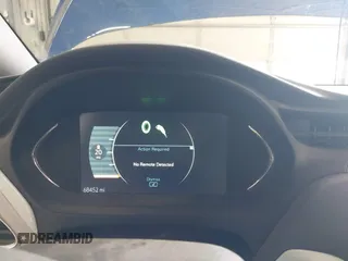 2021 Chevrolet Bolt EV Premier z VIN 1G1FZ6S04M4112890, wystawiony jako IAAI lot #42108914 z przebiegiem 68 452 mil mil oraz . Historia ofert i sprzedaży dostępna na DreamBid. Obrazek 7.