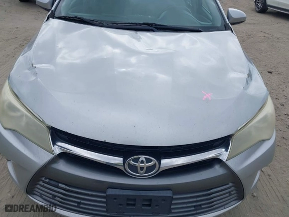 2015 Toyota Camry XLE with VIN 4T1BF1FK9FU916436, listed as a IAAI auction lot 41542827 with 216,725 mi miles. Bid and sale history available at carsss.com. Image 6.