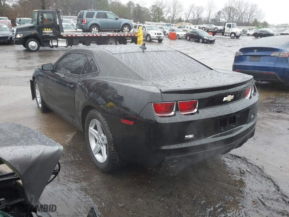 2012 Chevrolet Camaro 1LT with VIN 2G1FB1E38C9186564, listed as a IAAI auction lot 41556169 with NaN miles. Bid and sale history available at carsss.com. Image 3.