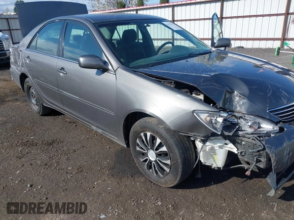 2006 Toyota Camry STD with VIN 4T1BE32K66U718658, listed as a IAAI auction lot 42086473 with 204,314 mi miles. Bid and sale history available at carsss.com. Image 6.