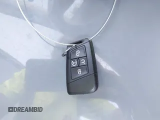 2018 Volkswagen Atlas SE с VIN 1V2DR2CA6JC524260, выставлен на аукционе IAAI как лот 41727063 с пробегом 134 314 миль миль и . История ставок и продаж доступна на DreamBid. Изображение 11.