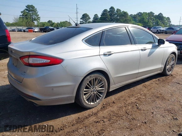 2014 Ford Fusion SE with VIN 3FA6P0HD9ER231067, listed as a IAAI auction lot 41946109 with 265,233 mi miles. Bid and sale history available at carsss.com. Image 4.