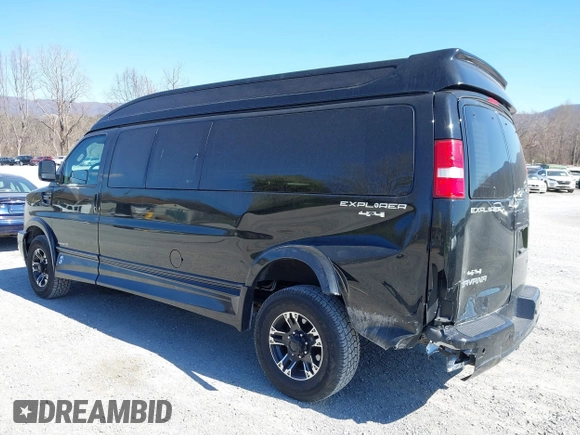 2018 GMC Savana Cargo Van with VIN 1GTW7BFG5J1160683, listed as a IAAI auction lot 41822345 with 81,359 mi miles. Bid and sale history available at carsss.com. Image 6.