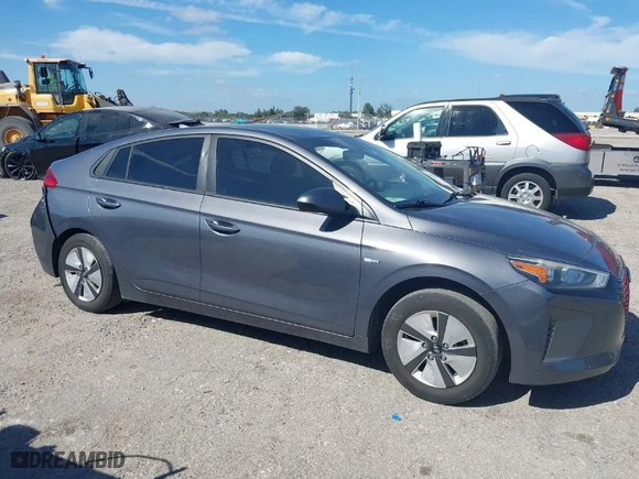 2018 Hyundai Ioniq Hybrid Blue with VIN KMHC65LC8JU062766, listed as a IAAI auction lot 41478341 with 73,944 mi miles. Bid and sale history available at carsss.com. Image 13.