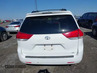 2013 Toyota Sienna LE AAS with VIN 5TDKK3DC2DS354582, listed as a IAAI auction lot 41360766 with 169,978 mi miles. Bid and sale history available at carsss.com. Image 16.