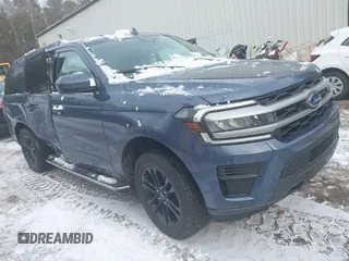 2022 Ford Expedition Max XLT with VIN 1FMJK1JT9NEA54528, listed as a IAAI auction lot 40999352 with 28,134 mi miles and . Bid and sale history available at DreamBid. Image 1.