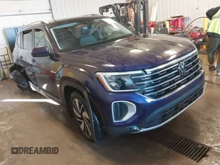 2024 Volkswagen Atlas SEL with VIN 1V2BR2CA0RC543907, listed as a IAAI auction lot 41704653 with 13,549 mi miles and . Bid and sale history available at DreamBid. Image 1.