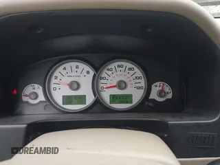 2007 Ford Escape Limited with VIN 1FMYU04137KA67003, listed as a IAAI auction lot 41663853 with 193,651 mi miles. Bid and sale history available at carsss.com. Image 7.
