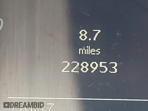 2009 Mercedes-Benz C 300 Sport with VIN WDDGF81X09F250443, listed as a IAAI auction lot 42448866 with 228,953 mi miles and . Bid and sale history available at DreamBid. Image 15.