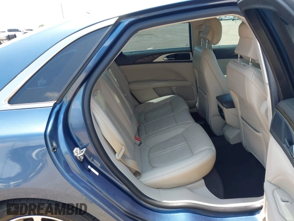 2019 Lincoln MKZ Reserve I with VIN 3LN6L5C99KR601818, listed as a IAAI auction lot 42334586 with 59,883 mi miles and . Bid and sale history available at DreamBid. Image 8.