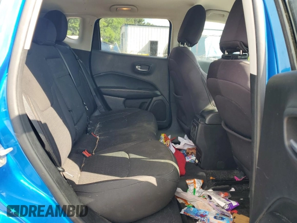 2019 Jeep Compass Sport z VIN 3C4NJCAB4KT699479, wystawiony jako Copart lot #57969445 z przebiegiem 97 621 mil mil oraz Szkoda całkowita • Salvage title. Historia ofert i sprzedaży dostępna na DreamBid. Obrazek 11.