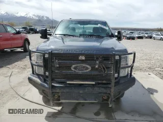 2019 Ford Super Duty F-250 SRW XL with VIN 1FT7X2B61KEC11379, listed as a Copart auction lot 52757485 with 168,913 mi miles and Clean Title. Bid and sale history available at carsss.com. Image 5.