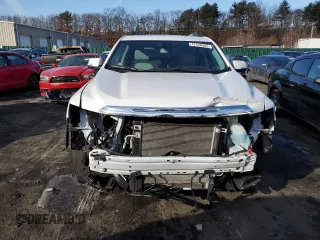 2023 GMC Acadia SLT with VIN 1GKKNULS8PZ226361, listed as a Copart auction lot 42429345 with 22,000 mi miles and Salvage Title. Bid and sale history available at DreamBid. Image 5.
