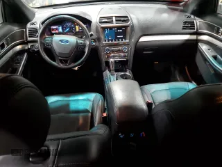 2017 Ford Explorer XLT z VIN 1FM5K8DH4HGA14335, wystawiony jako Copart lot #62102425 z przebiegiem 135 191 mil mil oraz Szkoda całkowita • Salvage title. Historia ofert i sprzedaży dostępna na DreamBid. Obrazek 8.