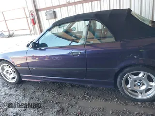 1999 BMW 3 Series M3 z VIN WBSBK0333XEC40127, wystawiony jako IAAI lot #42167656 z przebiegiem 95 688 mil mil oraz . Historia ofert i sprzedaży dostępna na DreamBid. Obrazek 15.