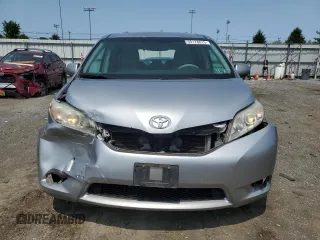2011 Toyota Sienna LE AAS with VIN 5TDKK3DC0BS172912, listed as a Copart auction lot 59178015 with 137,140 mi miles and Salvage title. Bid and sale history available at DreamBid. Image 5.