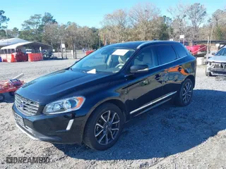 2016 Volvo XC60 T6 Drive-E with VIN YV449MDK0G2825672, listed as a IAAI auction lot 41351214 with 140,633 mi miles. Bid and sale history available at carsss.com. Image 6.