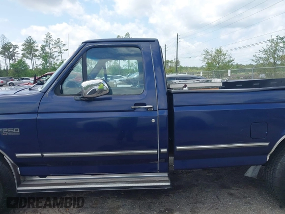 1994 Ford F-250 with VIN 1FTEF25H5RNA75307, listed as a IAAI auction lot 41936695 with 136,866 mi miles and . Bid and sale history available at DreamBid. Image 14.