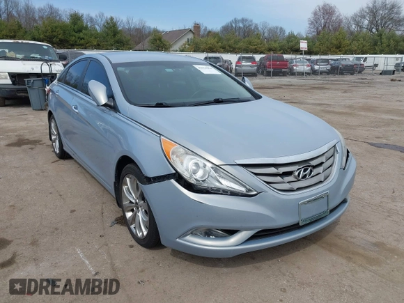 2012 Hyundai Sonata 2.4L Limited PZEV with VIN 5NPEC4AC2CH333580, listed as a IAAI auction lot 42024064 with 155,909 mi miles. Bid and sale history available at carsss.com. Image 6.