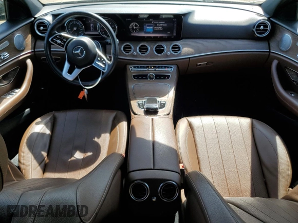 2019 Mercedes-Benz E-Class E 300 with VIN WDDZF4KB8KA606628, listed as a Copart auction lot 53995865 with 124,116 mi miles and Clean Title. Bid and sale history available at carsss.com. Image 8.