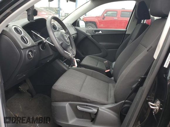 2011 Volkswagen Tiguan SEL with VIN WVGAV7AX9BW559813, listed as a Copart auction lot 55975815 with 160,795 mi miles and Salvage title. Bid and sale history available at DreamBid. Image 7.