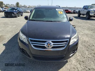 2011 Volkswagen Tiguan SEL w/Premium Navi with VIN WVGAV7AX2BW550158, listed as a Copart auction lot 57649235 with 133,346 mi miles and Clean title. Bid and sale history available at DreamBid. Image 5.