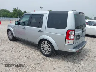 2011 Land Rover LR4 HSE z VIN SALAG2D42BA565770, wystawiony jako IAAI lot #42449944 z przebiegiem 144 234 mil mil oraz . Historia ofert i sprzedaży dostępna na DreamBid. Obrazek 3.
