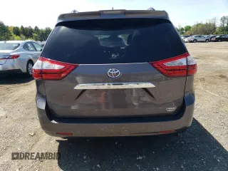 2018 Toyota Sienna XLE z VIN 5TDDZ3DC2JS200440, wystawiony jako Copart lot #54731805 z przebiegiem 80 636 mil mil oraz Szkoda całkowita • Salvage title. Historia ofert i sprzedaży dostępna na DreamBid. Obrazek 6.