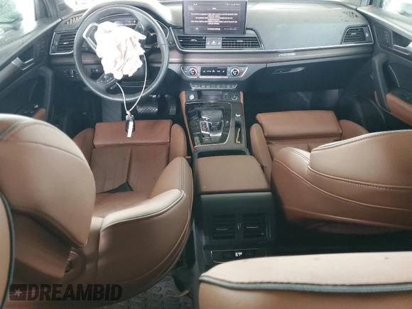 2024 Audi Q5 S line Premium Plus with VIN WA1EAAFY4R2023038, listed as a Copart auction lot 50983625 with 25,634 mi miles and Salvage title. Bid and sale history available at DreamBid. Image 8.
