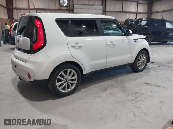 2017 Kia Soul + with VIN KNDJP3A51H7419389, listed as a IAAI auction lot 42055455 with 121,861 mi miles and . Bid and sale history available at DreamBid. Image 4.