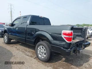 2014 Ford F-150 XL z VIN 1FTFX1ET1EKF44386, wystawiony jako IAAI lot #42459023 z przebiegiem 104 666 mil mil oraz . Historia ofert i sprzedaży dostępna na DreamBid. Obrazek 6.
