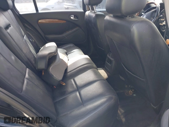 2005 Jaguar S-Type with VIN SAJWA01T45FN44765, listed as a IAAI auction lot 41916909 with Not Provided miles and . Bid and sale history available at DreamBid. Image 8.