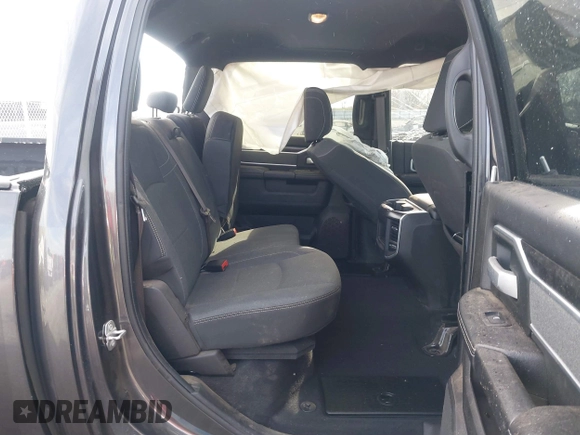 2022 Ram 2500 Big Horn with VIN 3C6UR5DL2NG167320, listed as a IAAI auction lot 41823301 with 160,268 mi miles and . Bid and sale history available at DreamBid. Image 8.