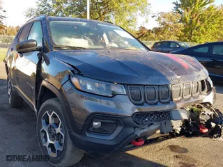2022 Jeep Compass Trailhawk with VIN 3C4NJDDB3NT206168, listed as a IAAI auction lot 40619736 with 21,908 mi miles. Bid and sale history available at carsss.com. Image 1.