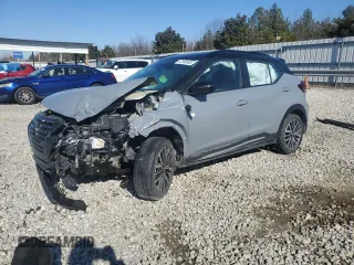 2023 Nissan Kicks SR with VIN 3N1CP5DV2PL526741, listed as a Copart auction lot 42166905 with 29,162 mi miles and Salvage Title. Bid and sale history available at carsss.com. Image 1.
