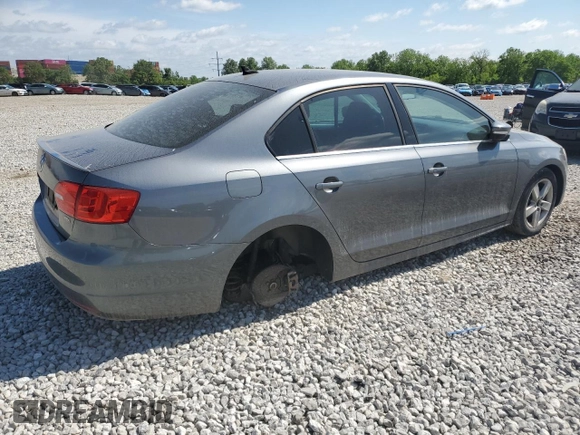 2012 Volkswagen Jetta TDI w/Premium & Nav z VIN 3VWLL7AJ2CM358901, wystawiony jako Copart lot #57350505 z przebiegiem 155 062 mil mil oraz Szkoda całkowita • Salvage title. Historia ofert i sprzedaży dostępna na DreamBid. Obrazek 3.