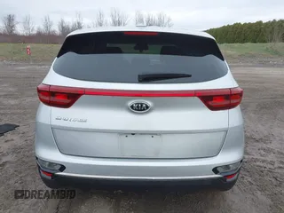 2020 Kia Sportage LX with VIN KNDPMCAC8L7805821, listed as a IAAI auction lot 42006272 with 11,058 mi miles. Bid and sale history available at carsss.com. Image 17.