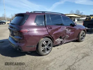2022 BMW X7 xDrive40i z VIN 5UXCW2C00N9K81494, wystawiony jako Copart lot #51406425 z przebiegiem Nie podano mil oraz Szkoda całkowita • Salvage title. Historia ofert i sprzedaży dostępna na DreamBid. Obrazek 3.
