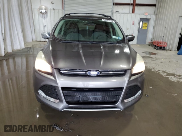 2013 Ford Escape SE with VIN 1FMCU9G98DUC73305, listed as a Copart auction lot 54542445 with 178,945 mi miles and Salvage Title. Bid and sale history available at DreamBid. Image 5.