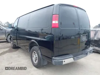 2019 Chevrolet Express Cargo z VIN 1GCWGAFP7K1229420, wystawiony jako IAAI lot #42410963 z przebiegiem Nie podano mil oraz . Historia ofert i sprzedaży dostępna na DreamBid. Obrazek 3.